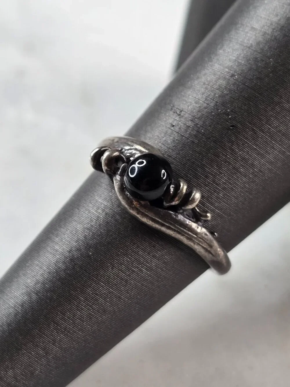 Womens Vintage Estate Sterling Silver Modernist Onyx Ring 1.7g E4139